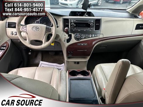 Used 2013 Toyota Sienna XLE AWD/4WD image 15