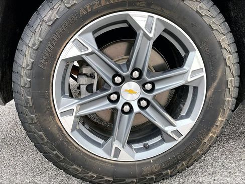 Used 2023 Chevrolet Blazer LT w/ Convenience Package FWD image 9