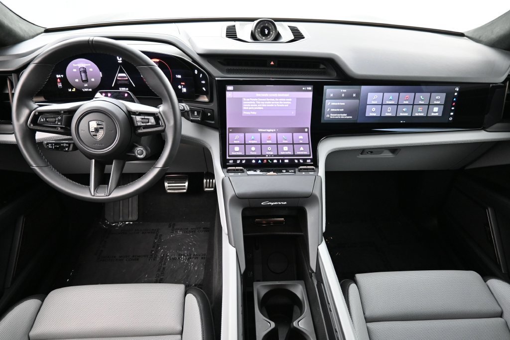 Certified 2026 Porsche Cayenne Turbo AWD/4WD image 6