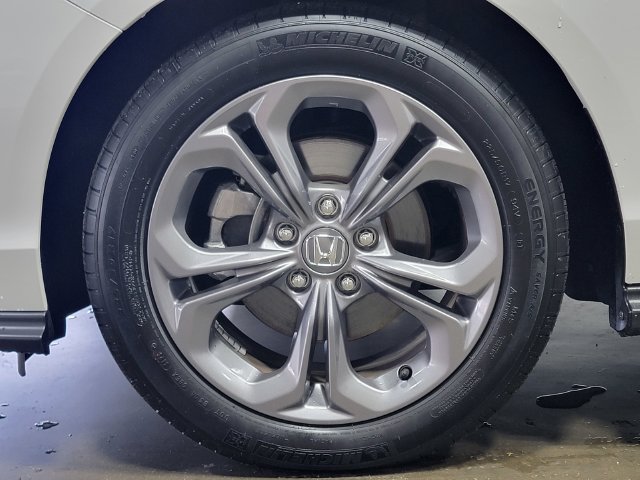 Certified 2024 Honda Accord EX image 10