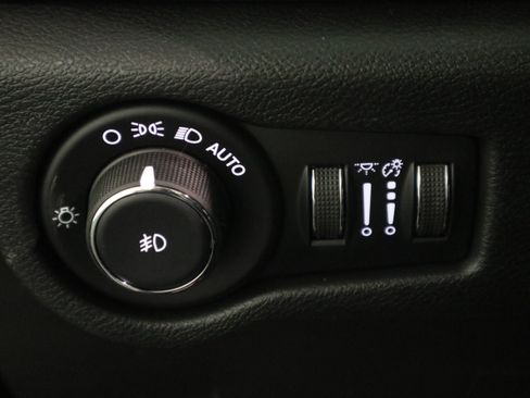 New 2026 Chrysler Pacifica Select image 34