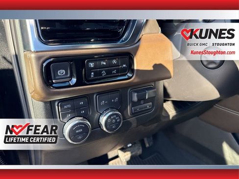 Used 2025 GMC Yukon XL Denali Ultimate image 20