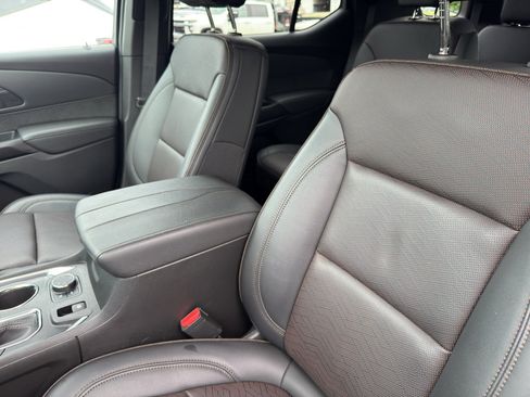 Used 2023 Chevrolet Traverse High Country w/ LPO, 'HIT The Road' Package AWD/4WD image 11
