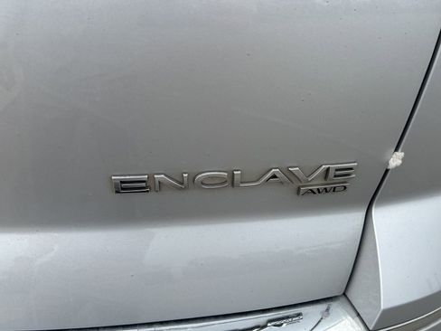 Used 2017 Buick Enclave Premium w/ Experience Buick Package image 11