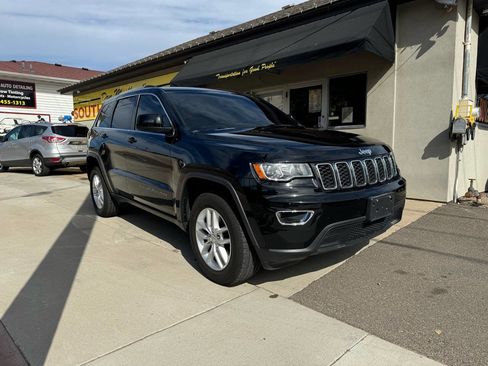 Used 2017 Jeep Grand Cherokee Laredo w/ Quick Order Package 23E image 1