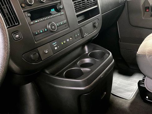 Used 2020 Chevrolet Express 3500 LT w/ LT Preferred Equipment Group image 17