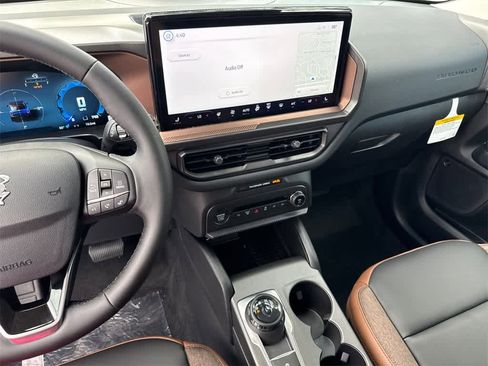 New 2025 Ford Bronco Sport Outer Banks w/ Outer Banks Tech Package+ image 25