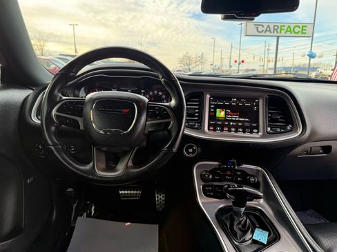 Used 2019 Dodge Challenger SXT w/ Plus Package image 24