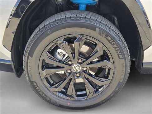 Certified 2025 Toyota RAV4 XSE w/ Advanced Technology Package AWD/4WD image 23
