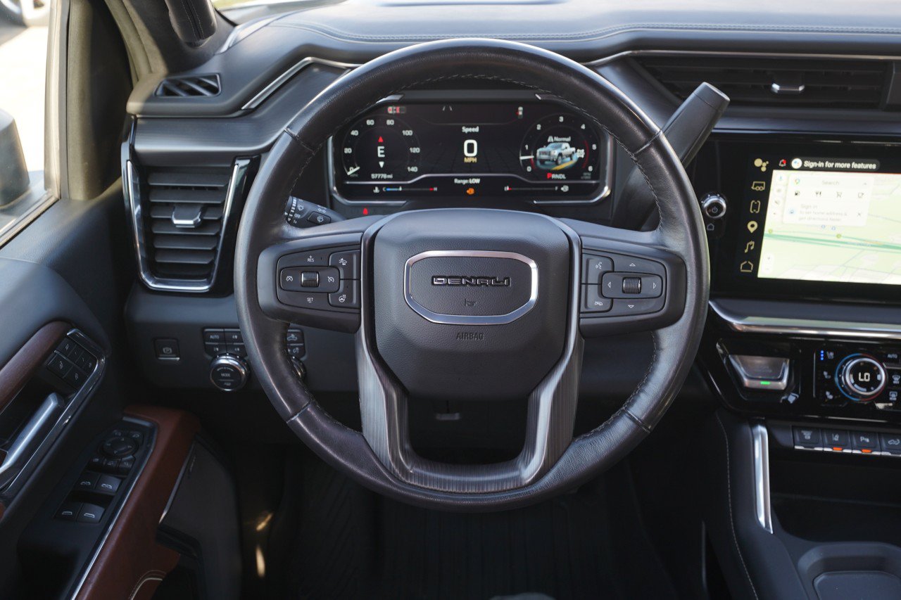 Used 2024 GMC Sierra 2500 Denali Ultimate w/ Max Trailering Package AWD/4WD image 10
