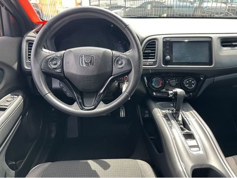 Used 2019 Honda HR-V Sport image 27