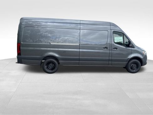 New 2025 Mercedes-Benz Sprinter 2500 image 6