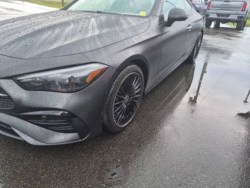 Used 2024 Mercedes-Benz CLE 300 4MATIC Coupe image 3