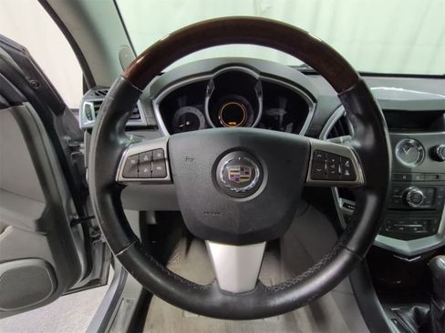 Used 2010 Cadillac SRX Luxury image 25