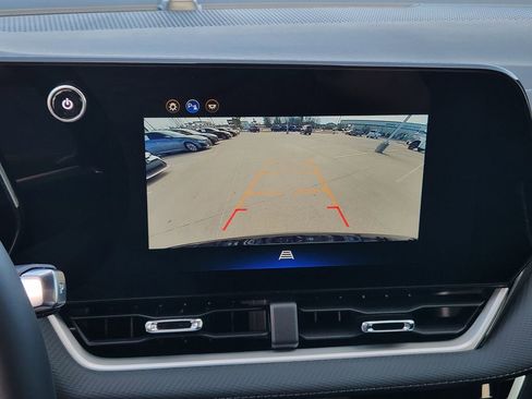 New 2026 Chevrolet Equinox LT image 13