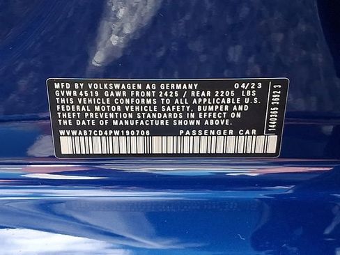 Used 2023 Volkswagen Golf 20th Anniversary Edition image 27