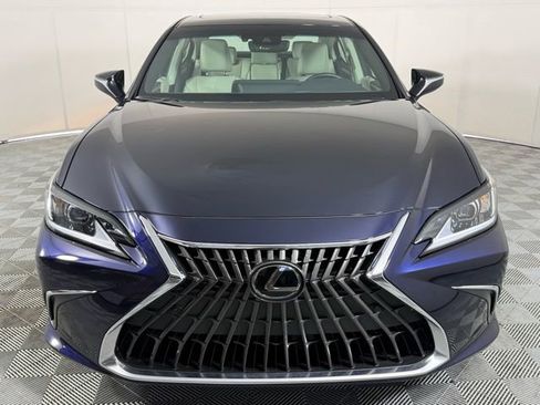 Certified 2025 Lexus ES 300h w/ Premium Package image 11