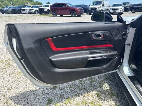 Used 2022 Ford Mustang GT Premium w/ Equipment Group 401A RWD image 17