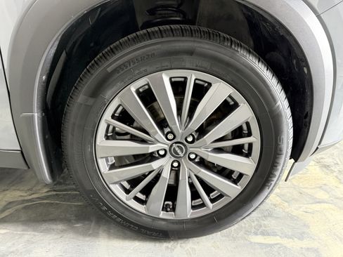 Used 2023 Nissan Pathfinder SL AWD/4WD image 29