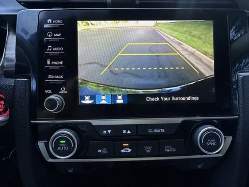 Used 2019 Honda Civic Touring image 22