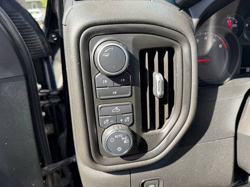 Used 2020 Chevrolet Silverado 2500 W/T AWD/4WD image 9