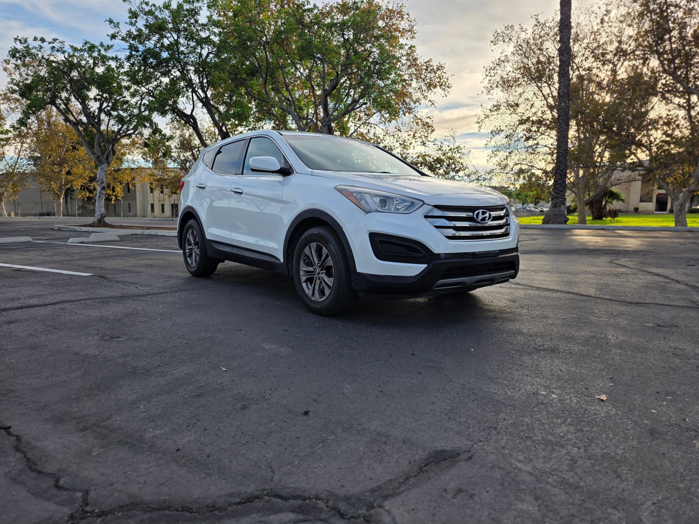 Used 2014 Hyundai Santa Fe Sport AWD/4WD image 1