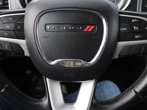 Used 2016 Dodge Charger SXT image 14