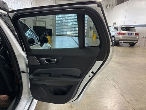 Used 2024 Volvo V60 T8 Polestar image 25