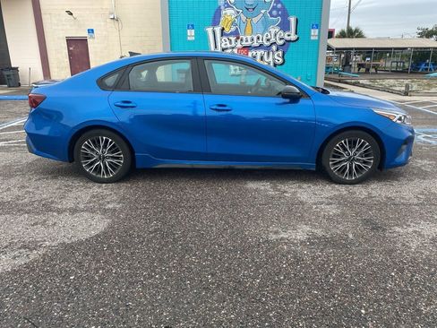 Used 2022 Kia Forte GT-Line w/ GT-Line Premium Package image 2