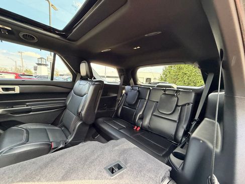 Used 2020 Ford Explorer ST w/ ST Street Pack image 26