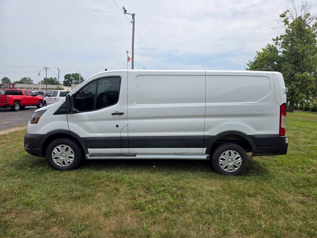Used 2024 Ford Transit 250 Low Roof w/ Exterior Upgrade Package RWD image 4