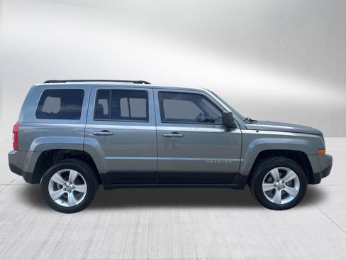 Used 2014 Jeep Patriot Latitude w/ Sun/Sound Group image 5