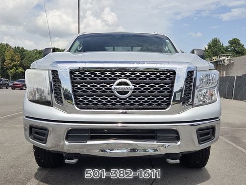 Used 2017 Nissan Titan SV AWD/4WD image 8
