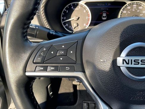 Used 2022 Nissan Sentra SV image 19