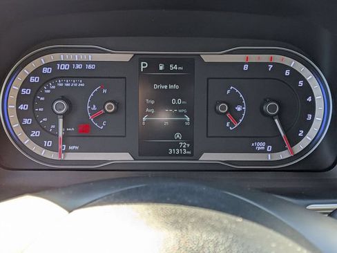Used 2023 Hyundai Tucson SE FWD image 17