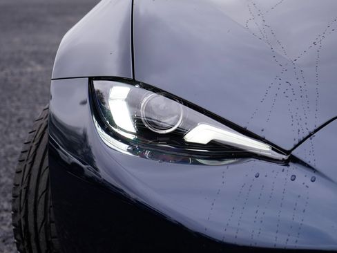 New 2026 MAZDA MX-5 Miata Club w/ Weather Package RWD image 2