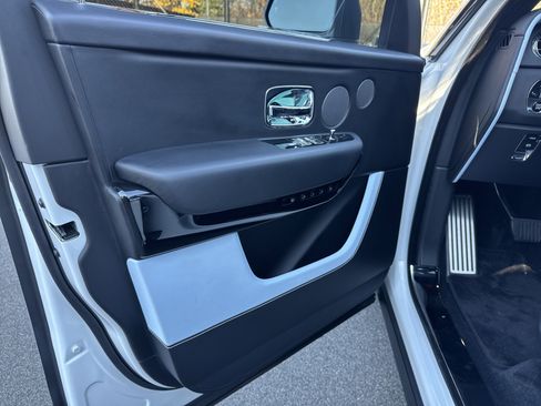 Certified 2022 Rolls-Royce Cullinan image 13