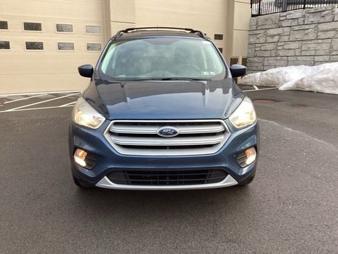 Used 2018 Ford Escape SE image 2