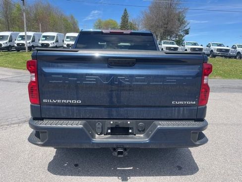 Used 2022 Chevrolet Silverado 1500 Custom AWD/4WD image 7