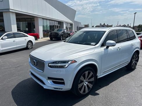 Used 2021 Volvo XC90 T6 Inscription w/ Advanced Package AWD/4WD image 2
