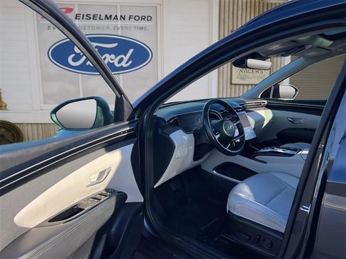 Used 2022 Hyundai Tucson Limited image 12