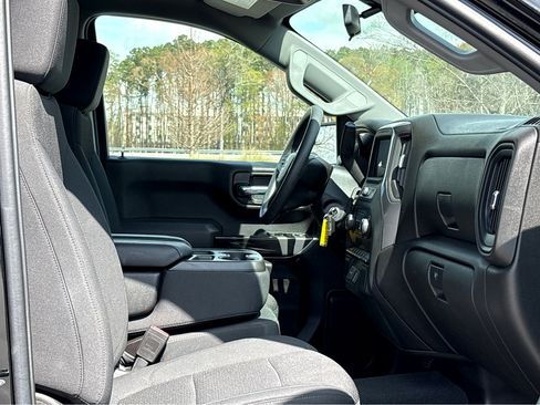 Used 2021 Chevrolet Silverado 1500 Custom Trail Boss w/ Midnight Edition image 8