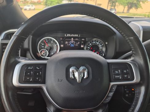 Used 2022 RAM 2500 Big Horn AWD/4WD image 31