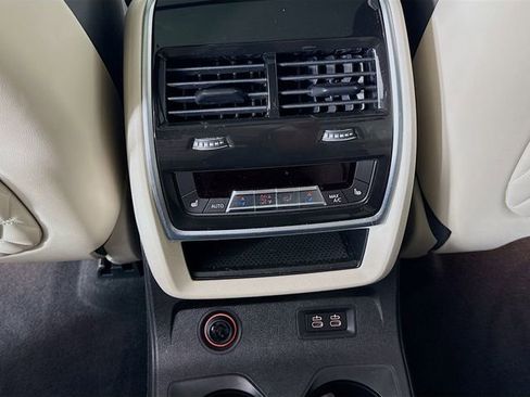 Used 2026 BMW ALPINA XB7 AWD/4WD image 27