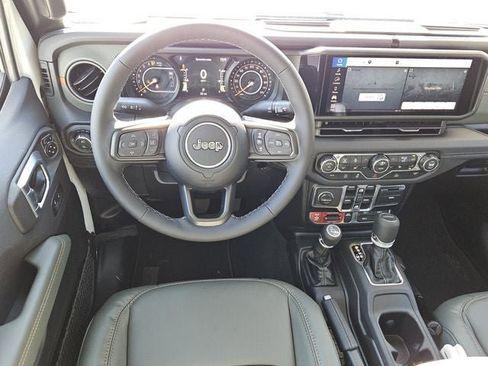 New 2026 Jeep Gladiator Mojave AWD/4WD image 12