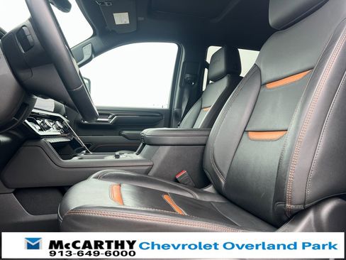 Used 2024 GMC Sierra 2500 AT4 w/ AT4 Premium Plus Package image 10