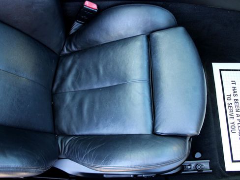 Used 2007 BMW 650i Coupe image 12