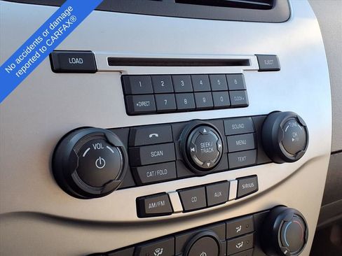 Used 2010 Ford Focus SE image 25
