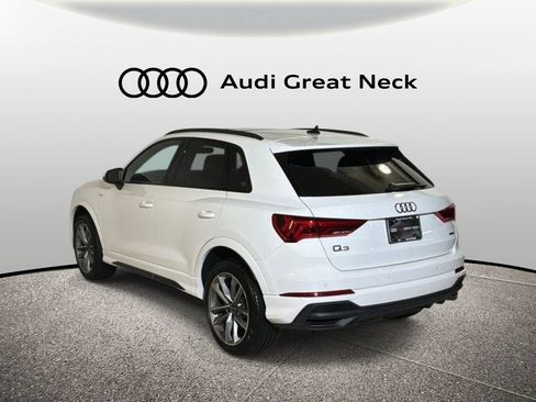 Used 2023 Audi Q3 2.0T Premium w/ Black Optic Sport Package AWD/4WD image 7