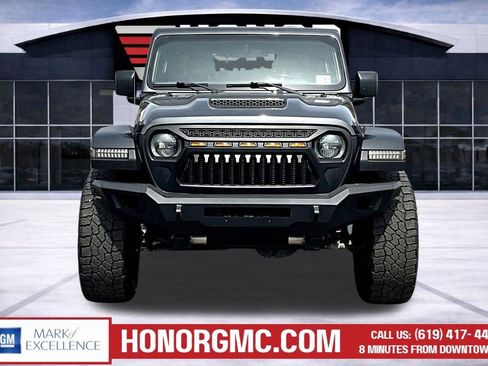 Used 2022 Jeep Gladiator Mojave w/ Trailer Tow Package AWD/4WD image 2